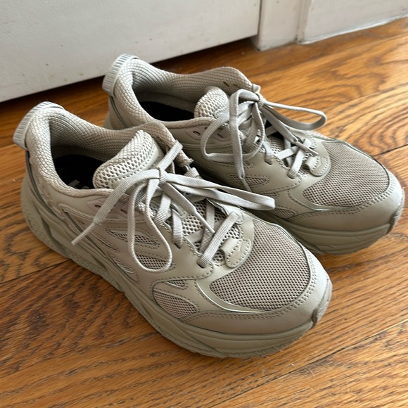 HOKA ONE ONE TAUPE COLOR - Picture 1 of 5